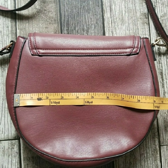 3/$20 or 2/$15 - Picture 4 of 7